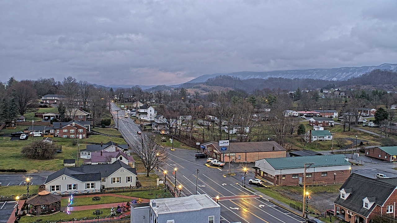 Thumbnail for current weather camera view from Russell County Courthouse in Lebanon, Virginia