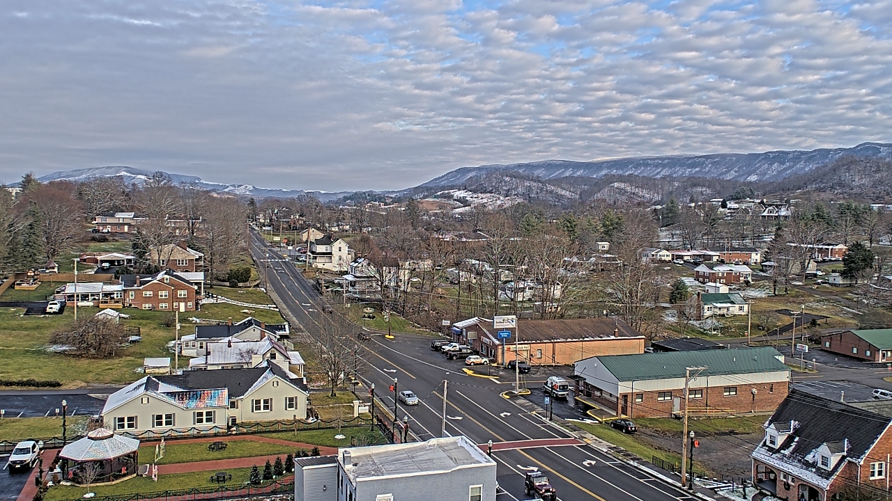 Thumbnail for current weather camera view from Russell County Courthouse in Lebanon, Virginia