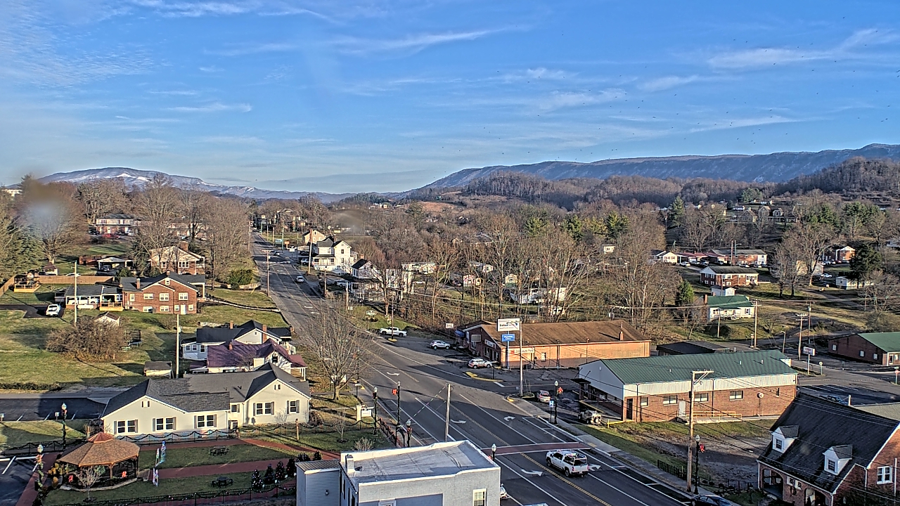 Thumbnail for current weather camera view from Russell County Courthouse in Lebanon, Virginia