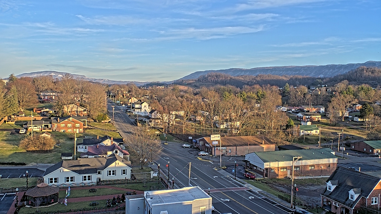 Thumbnail for current weather camera view from Russell County Courthouse in Lebanon, Virginia