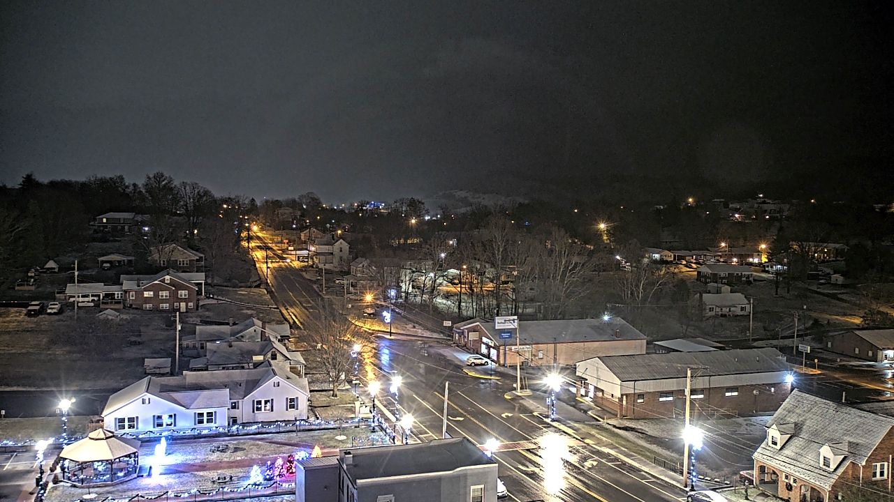 Thumbnail for current weather camera view from Russell County Courthouse in Lebanon, Virginia