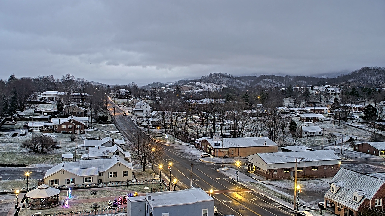 Thumbnail for current weather camera view from Russell County Courthouse in Lebanon, Virginia