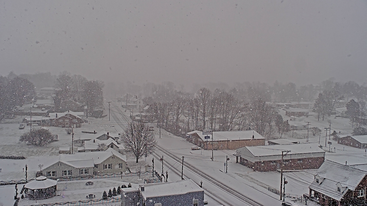 Thumbnail for current weather camera view from Russell County Courthouse in Lebanon, Virginia