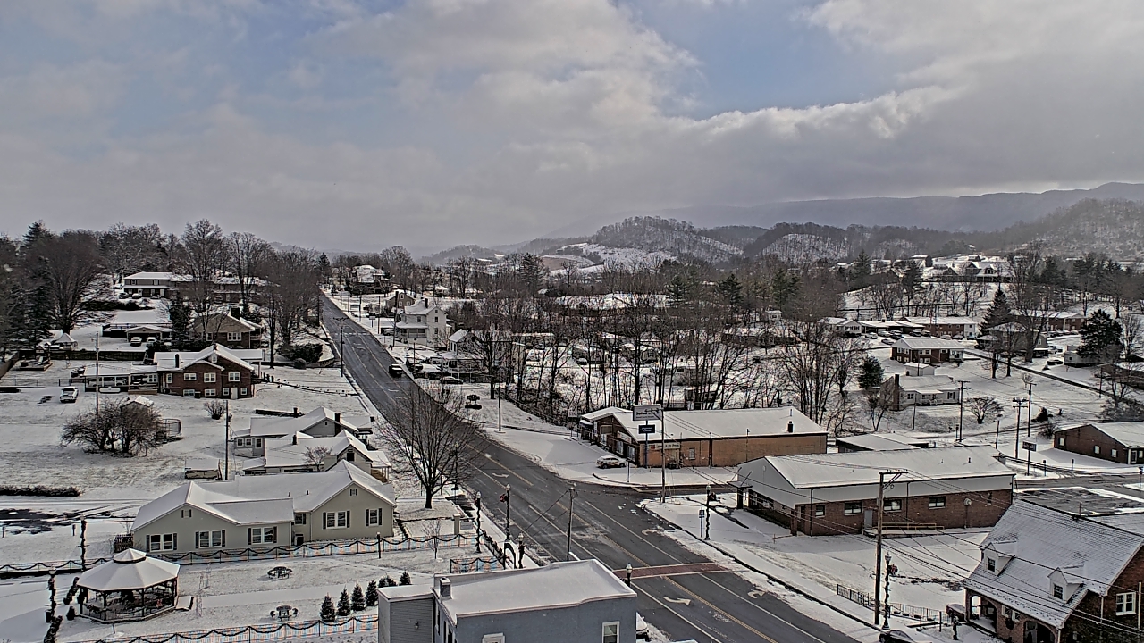 Thumbnail for current weather camera view from Russell County Courthouse in Lebanon, Virginia