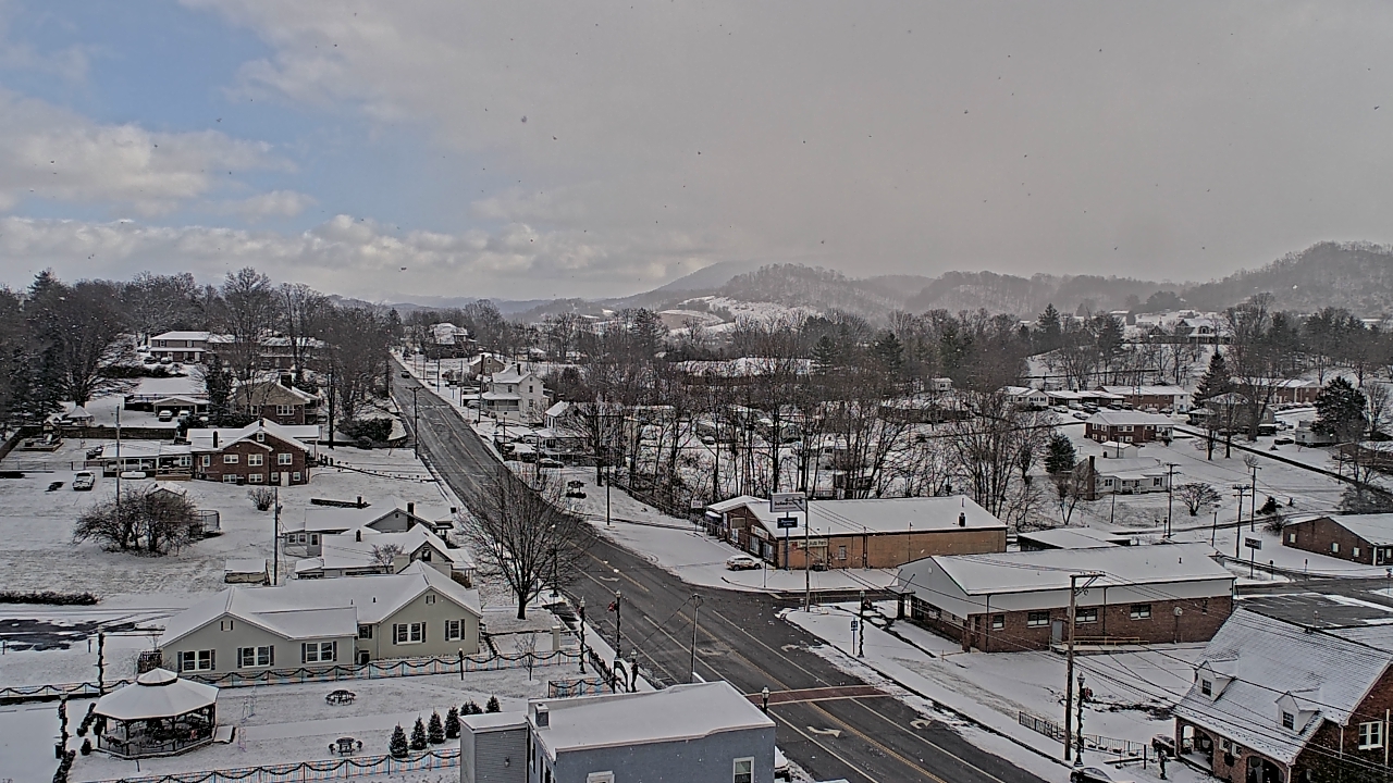 Thumbnail for current weather camera view from Russell County Courthouse in Lebanon, Virginia