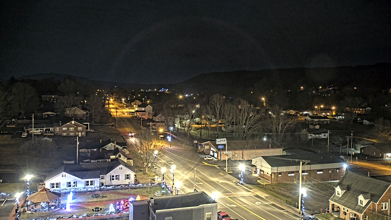 Thumbnail for current weather camera view from Russell County Courthouse in Lebanon, Virginia
