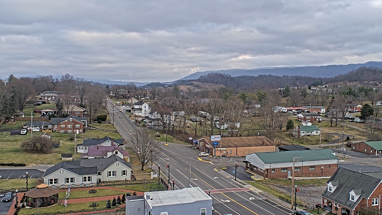 Thumbnail for current weather camera view from Russell County Courthouse in Lebanon, Virginia