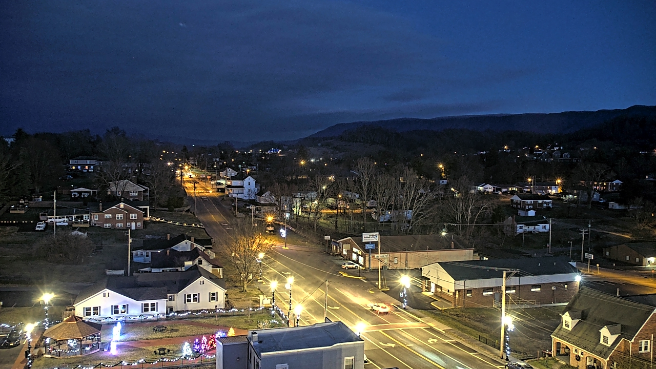 Thumbnail for current weather camera view from Russell County Courthouse in Lebanon, Virginia