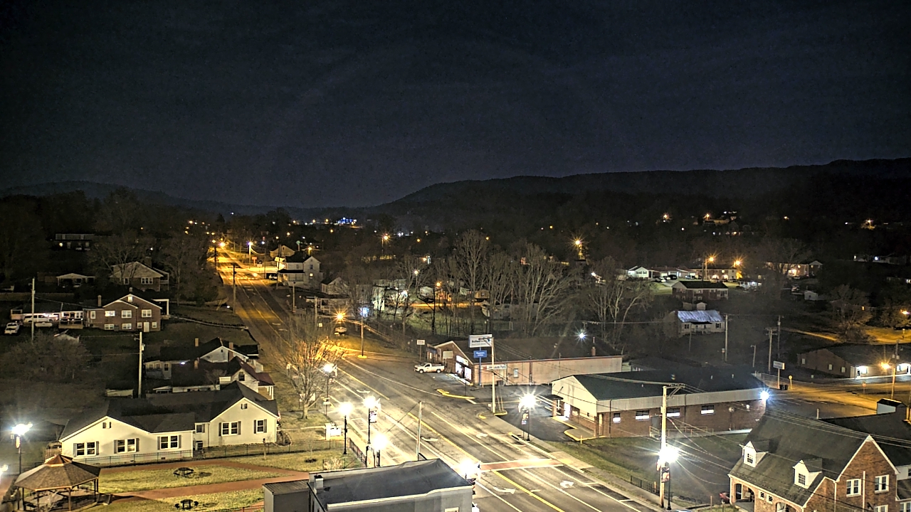 Thumbnail for current weather camera view from Russell County Courthouse in Lebanon, Virginia