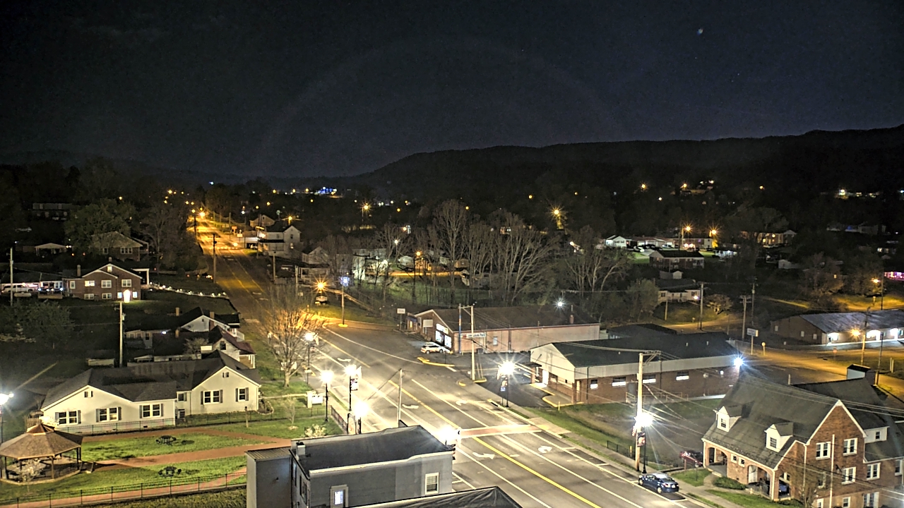 Thumbnail for current weather camera view from Russell County Courthouse in Lebanon, Virginia