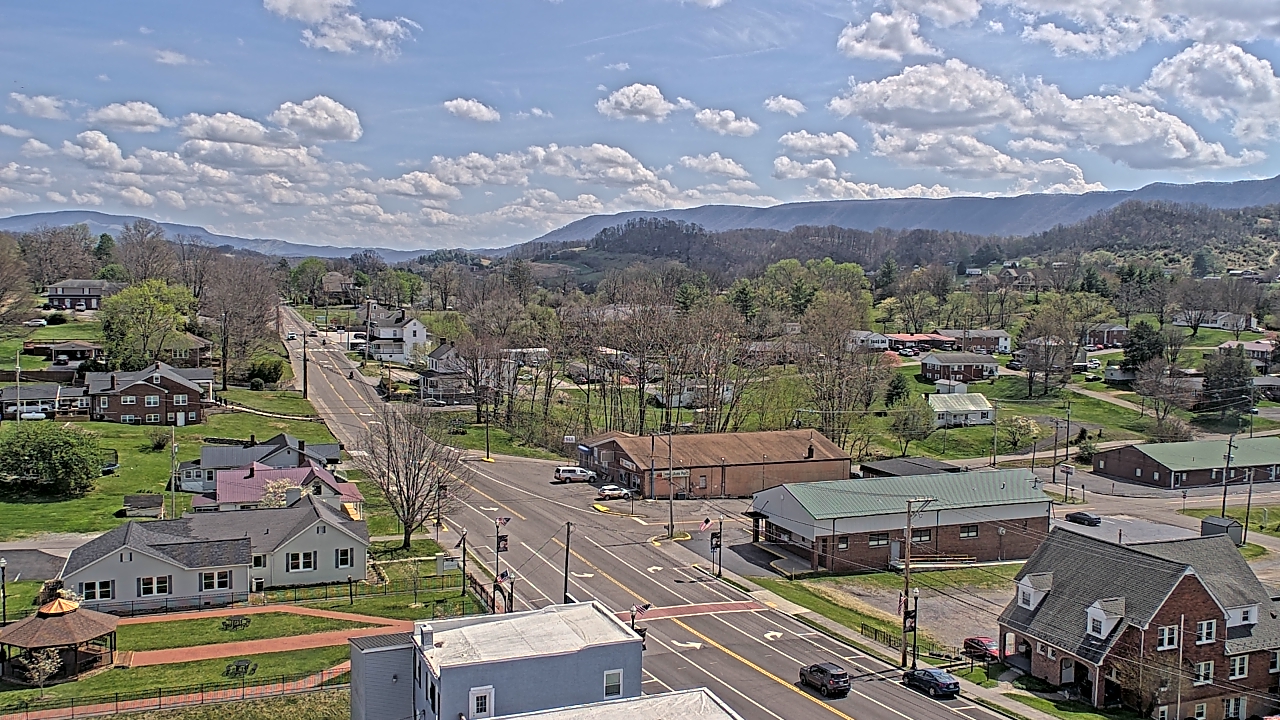 Thumbnail for current weather camera view from Russell County Courthouse in Lebanon, Virginia