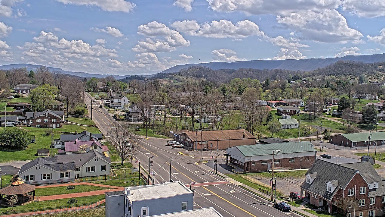 Thumbnail for current weather camera view from Russell County Courthouse in Lebanon, Virginia