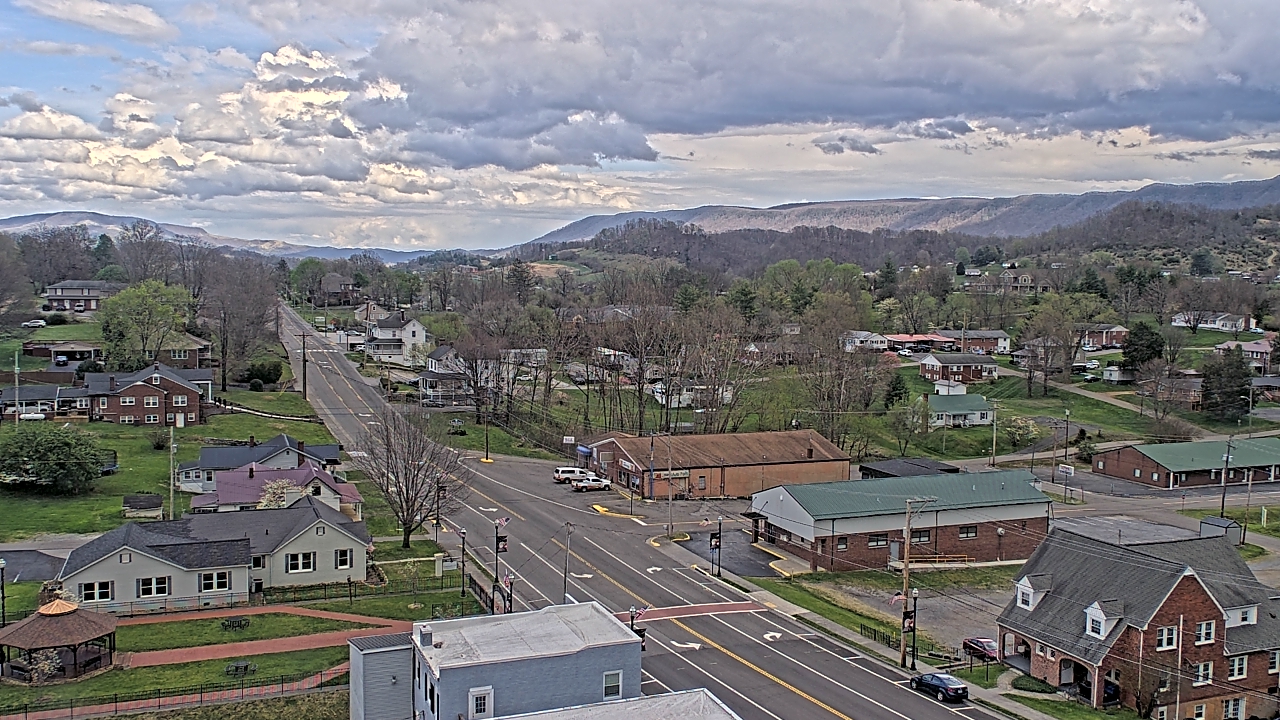 Thumbnail for current weather camera view from Russell County Courthouse in Lebanon, Virginia