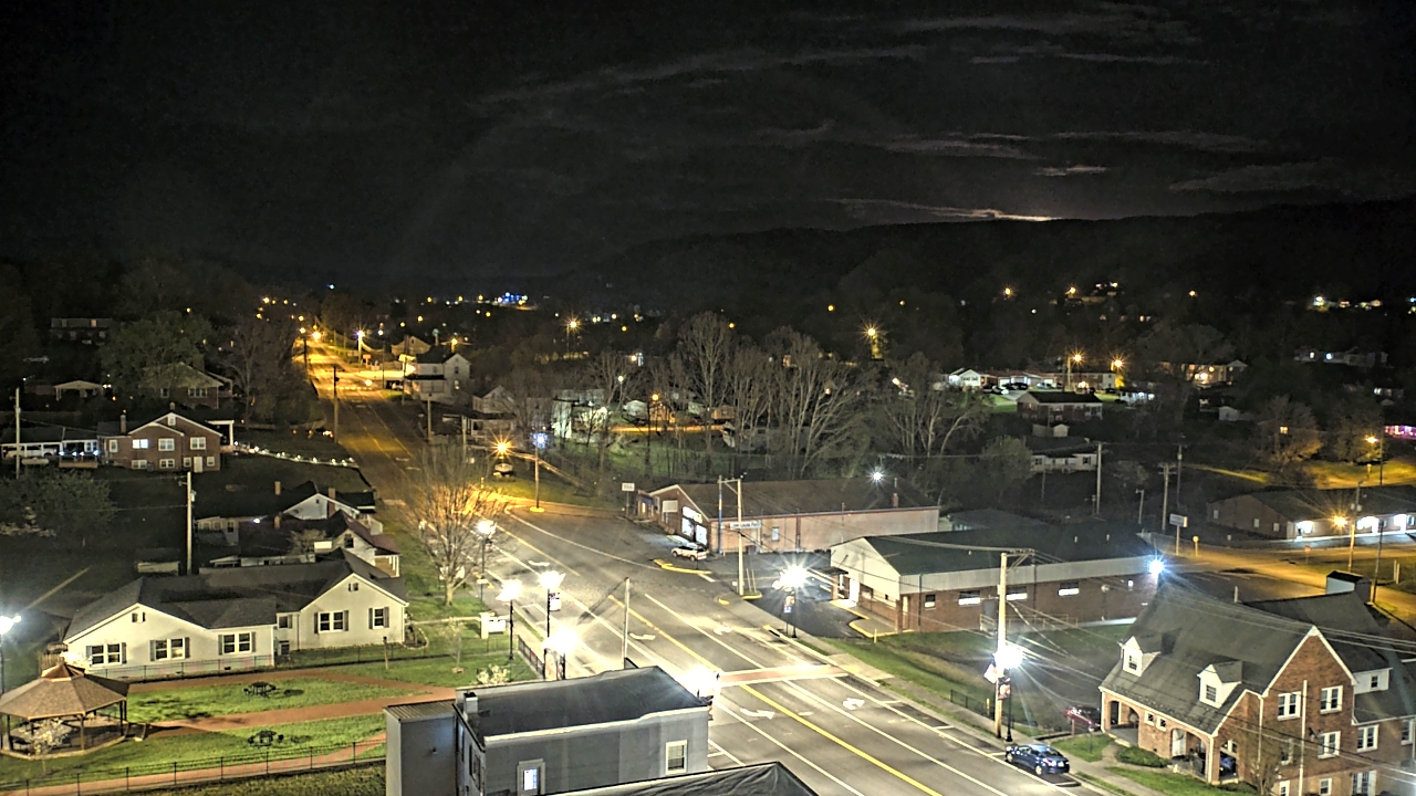 Thumbnail for current weather camera view from Russell County Courthouse in Lebanon, Virginia