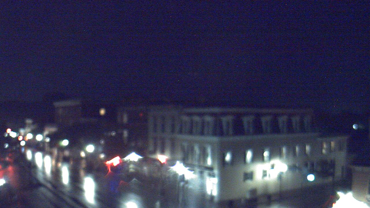 Thumbnail for current weather camera view from LCNB in Lebanon, Ohio