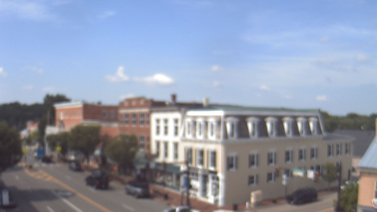 Thumbnail for current weather camera view from LCNB in Lebanon, Ohio
