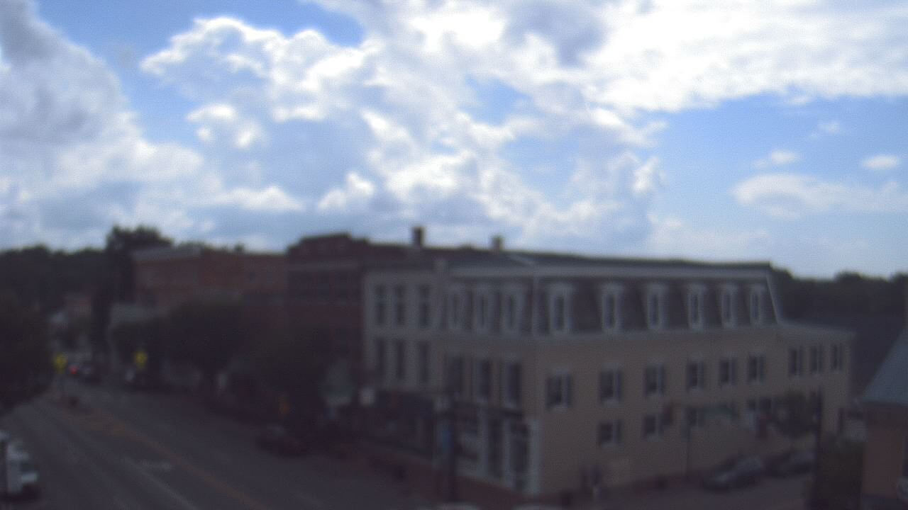 Thumbnail for current weather camera view from LCNB in Lebanon, Ohio