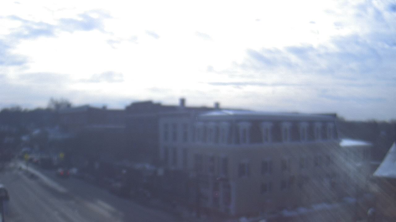 Thumbnail for current weather camera view from LCNB in Lebanon, Ohio