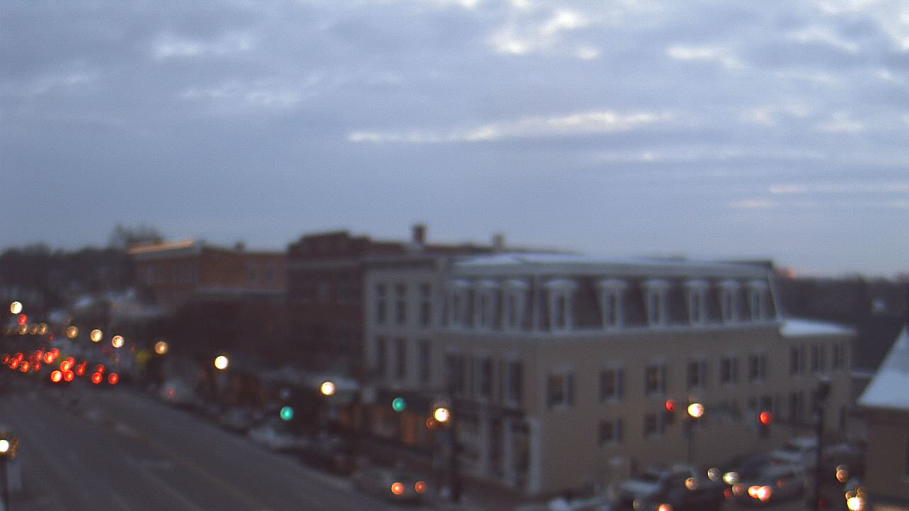 Thumbnail for current weather camera view from LCNB in Lebanon, Ohio