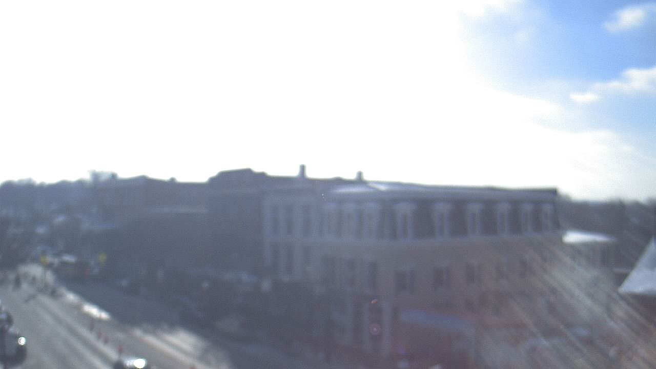 Thumbnail for current weather camera view from LCNB in Lebanon, Ohio