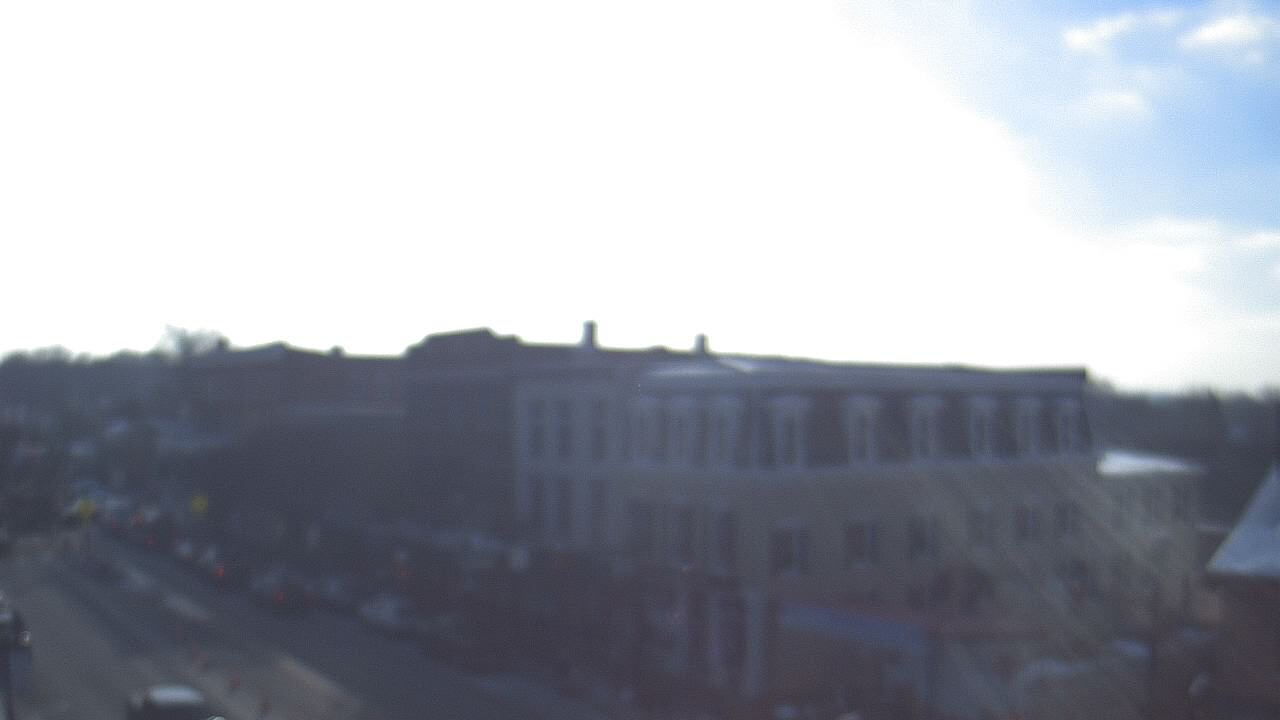 Thumbnail for current weather camera view from LCNB in Lebanon, Ohio