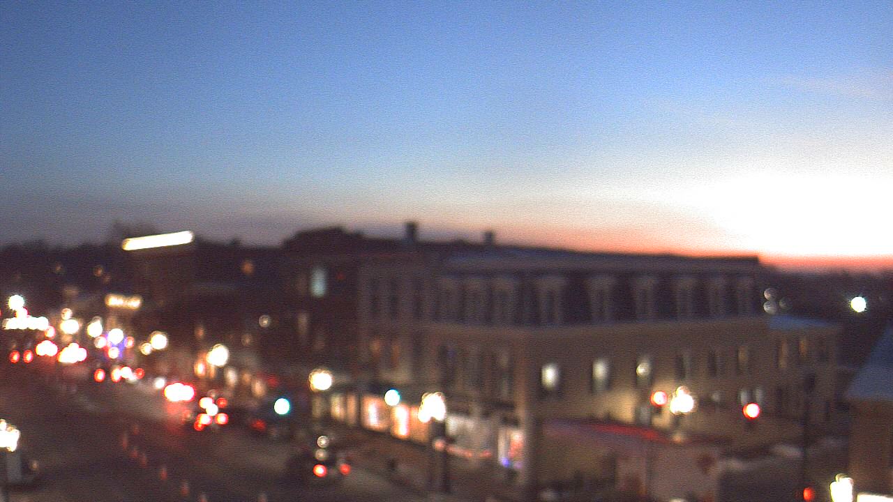 Thumbnail for current weather camera view from LCNB in Lebanon, Ohio