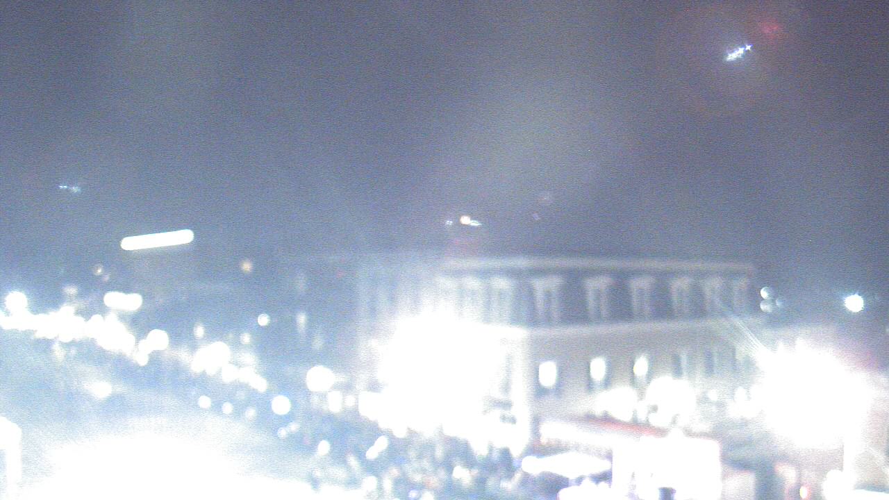 Thumbnail for current weather camera view from LCNB in Lebanon, Ohio