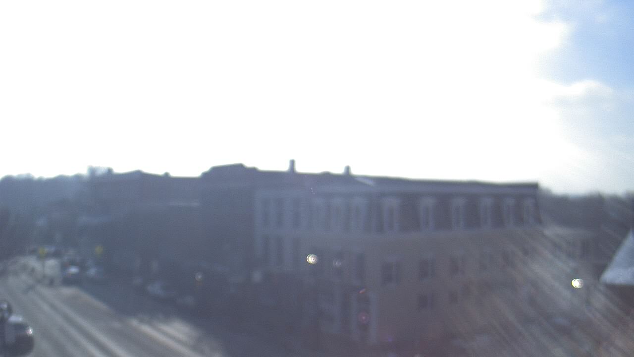 Thumbnail for current weather camera view from LCNB in Lebanon, Ohio