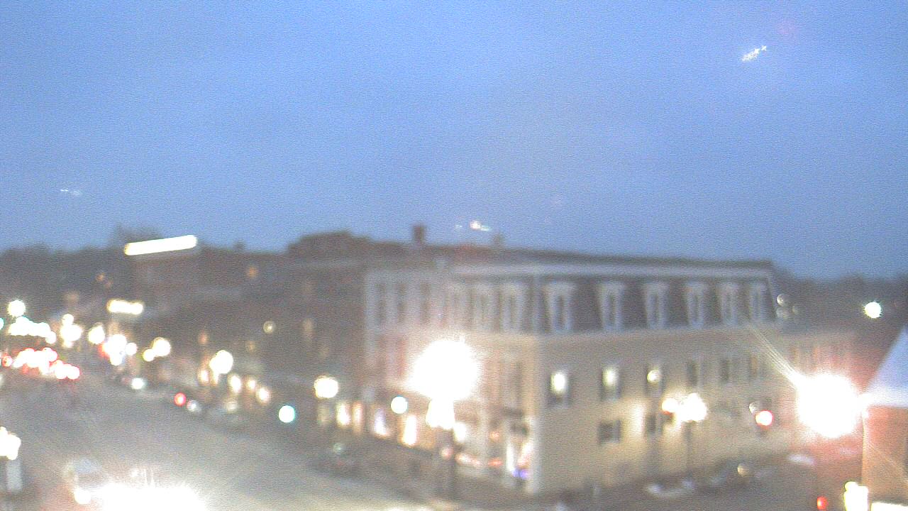 Thumbnail for current weather camera view from LCNB in Lebanon, Ohio