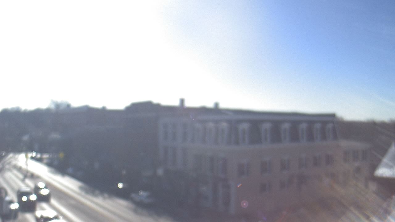 Thumbnail for current weather camera view from LCNB in Lebanon, Ohio