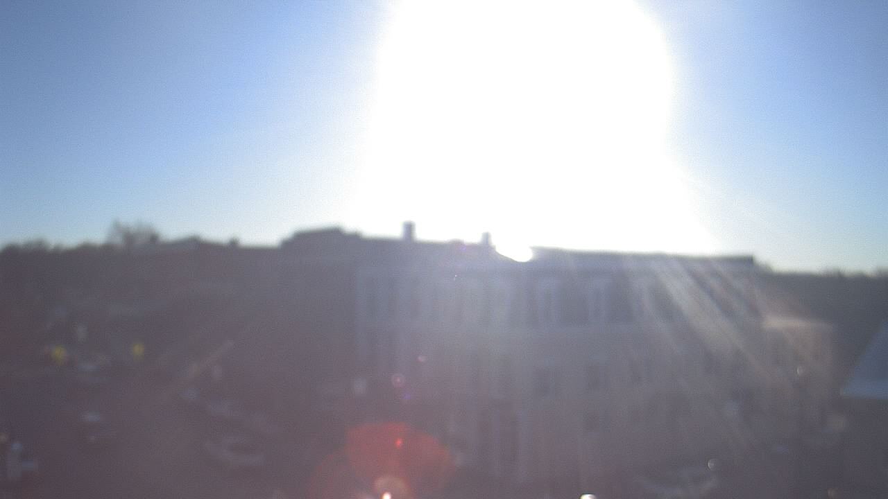 Thumbnail for current weather camera view from LCNB in Lebanon, Ohio