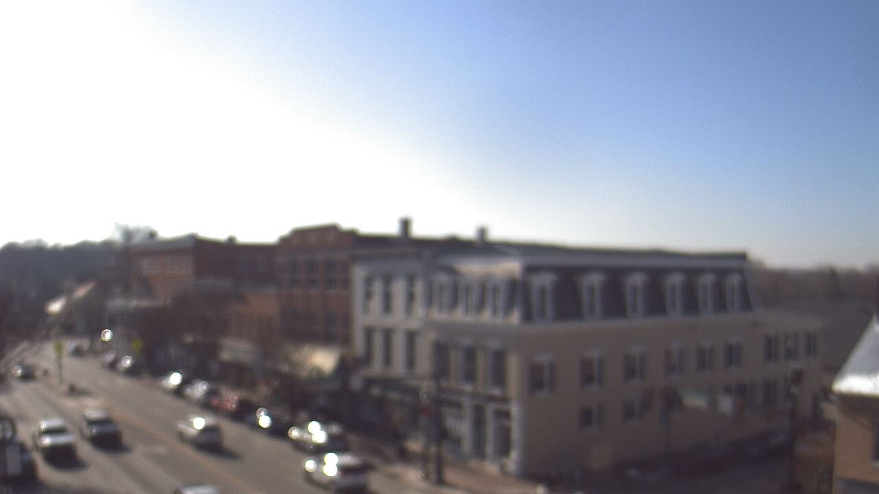 Thumbnail for current weather camera view from LCNB in Lebanon, Ohio