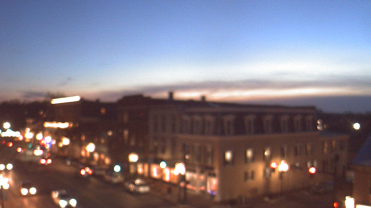 Thumbnail for current weather camera view from LCNB in Lebanon, Ohio