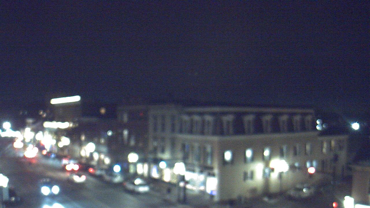 Thumbnail for current weather camera view from LCNB in Lebanon, Ohio