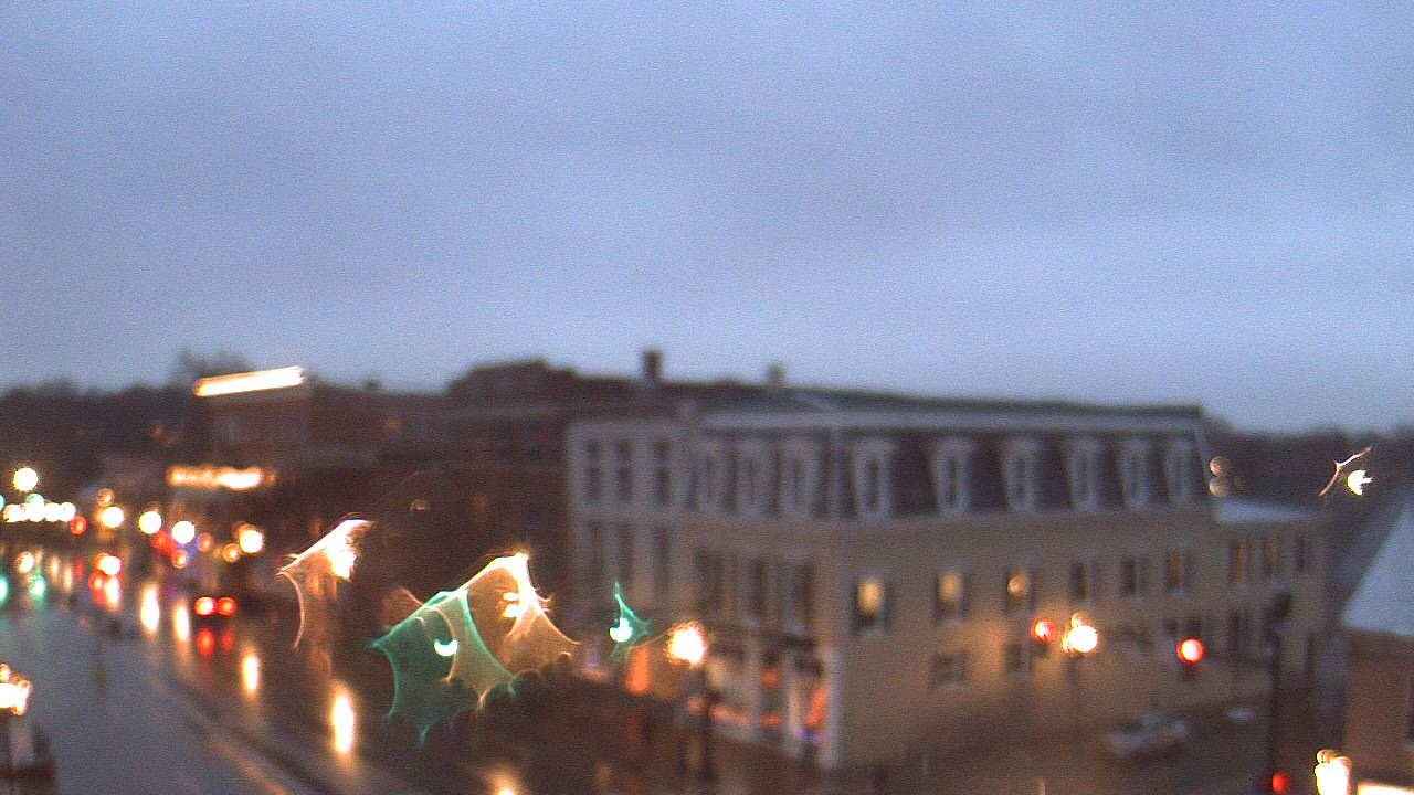 Thumbnail for current weather camera view from LCNB in Lebanon, Ohio