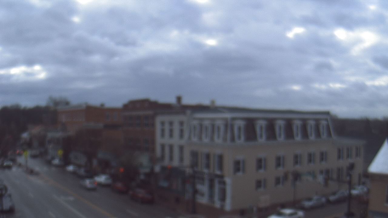 Thumbnail for current weather camera view from LCNB in Lebanon, Ohio