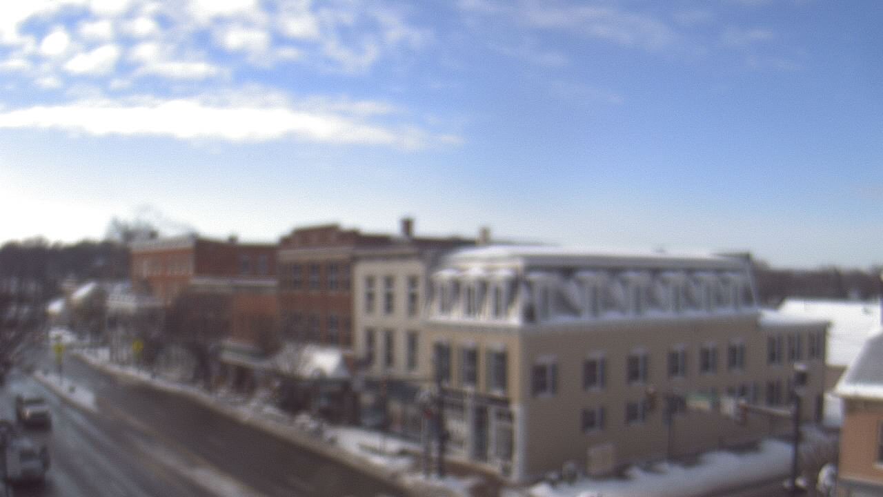 Thumbnail for current weather camera view from LCNB in Lebanon, Ohio