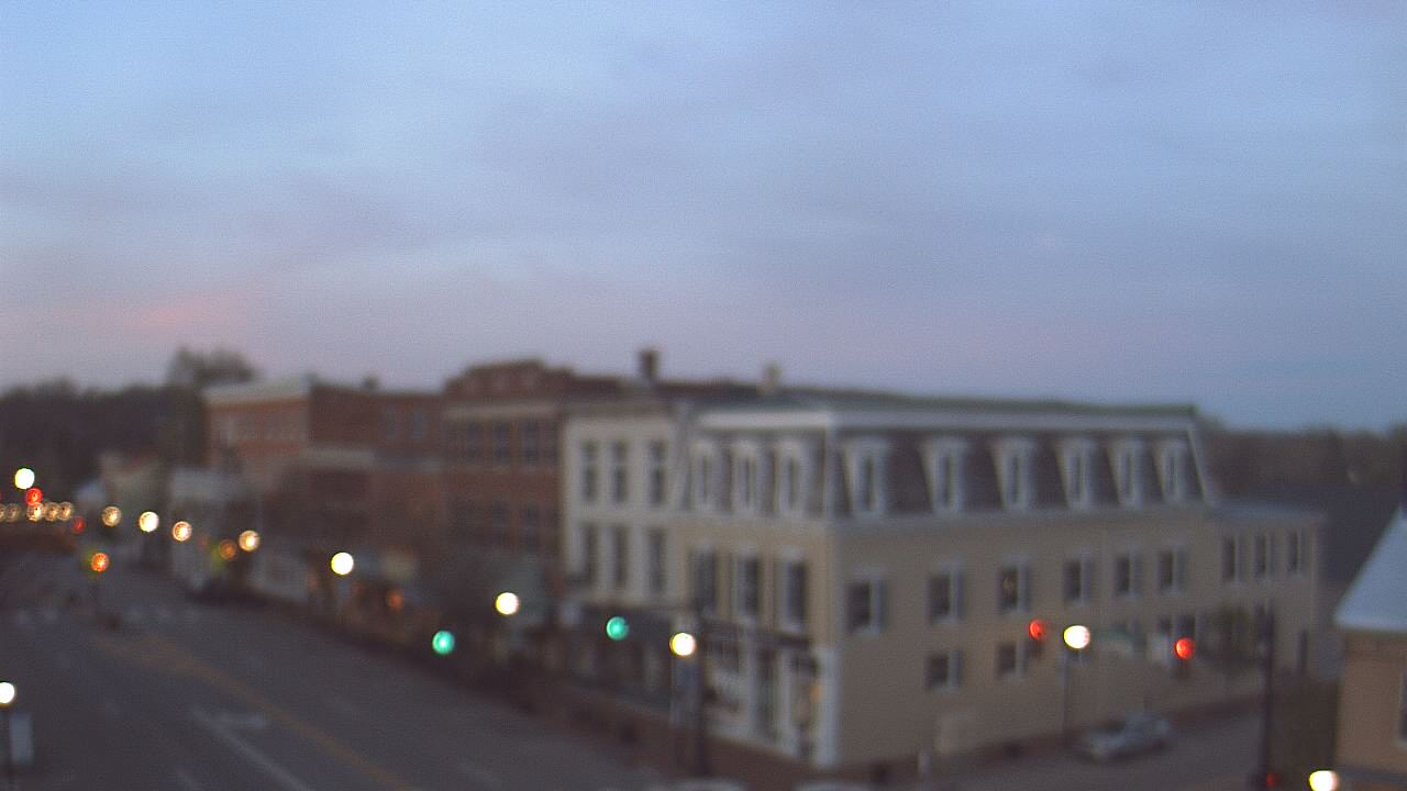 Thumbnail for current weather camera view from LCNB in Lebanon, Ohio