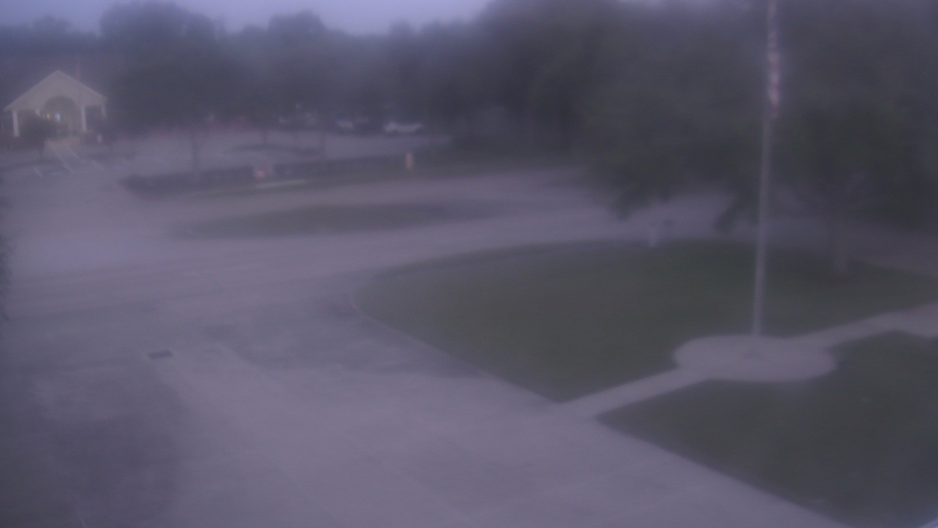 Thumbnail for current weather camera view from City of League City Fire Station 4 in League City, Texas
