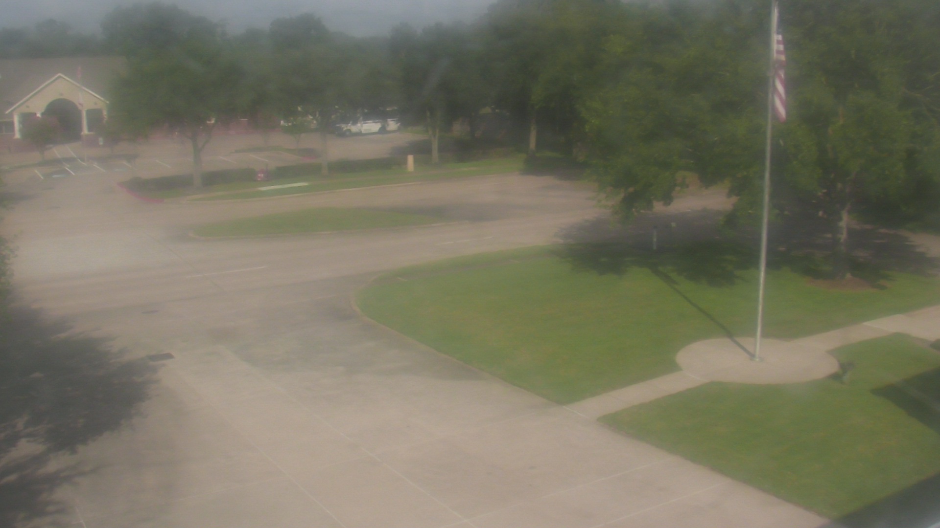 Thumbnail for current weather camera view from City of League City Fire Station 4 in League City, Texas
