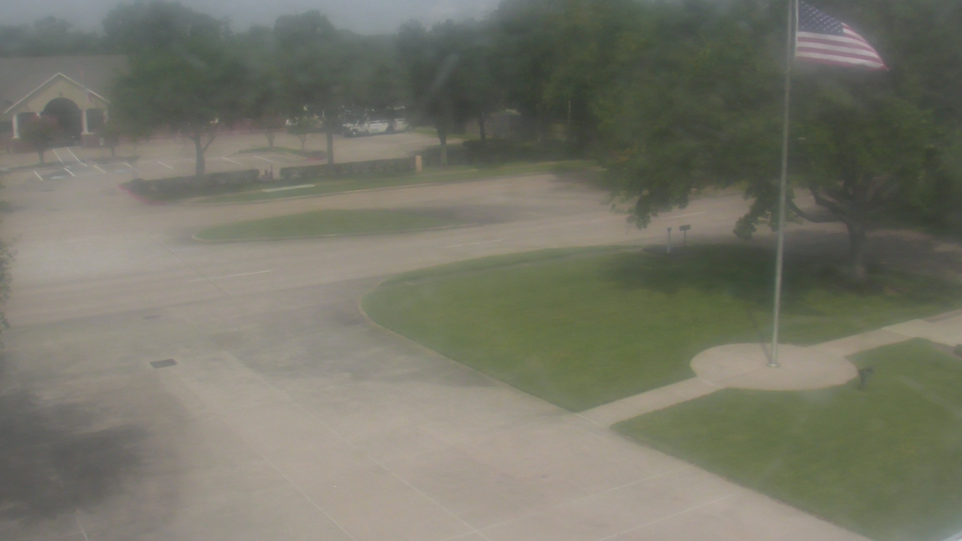 Thumbnail for current weather camera view from City of League City Fire Station 4 in League City, Texas
