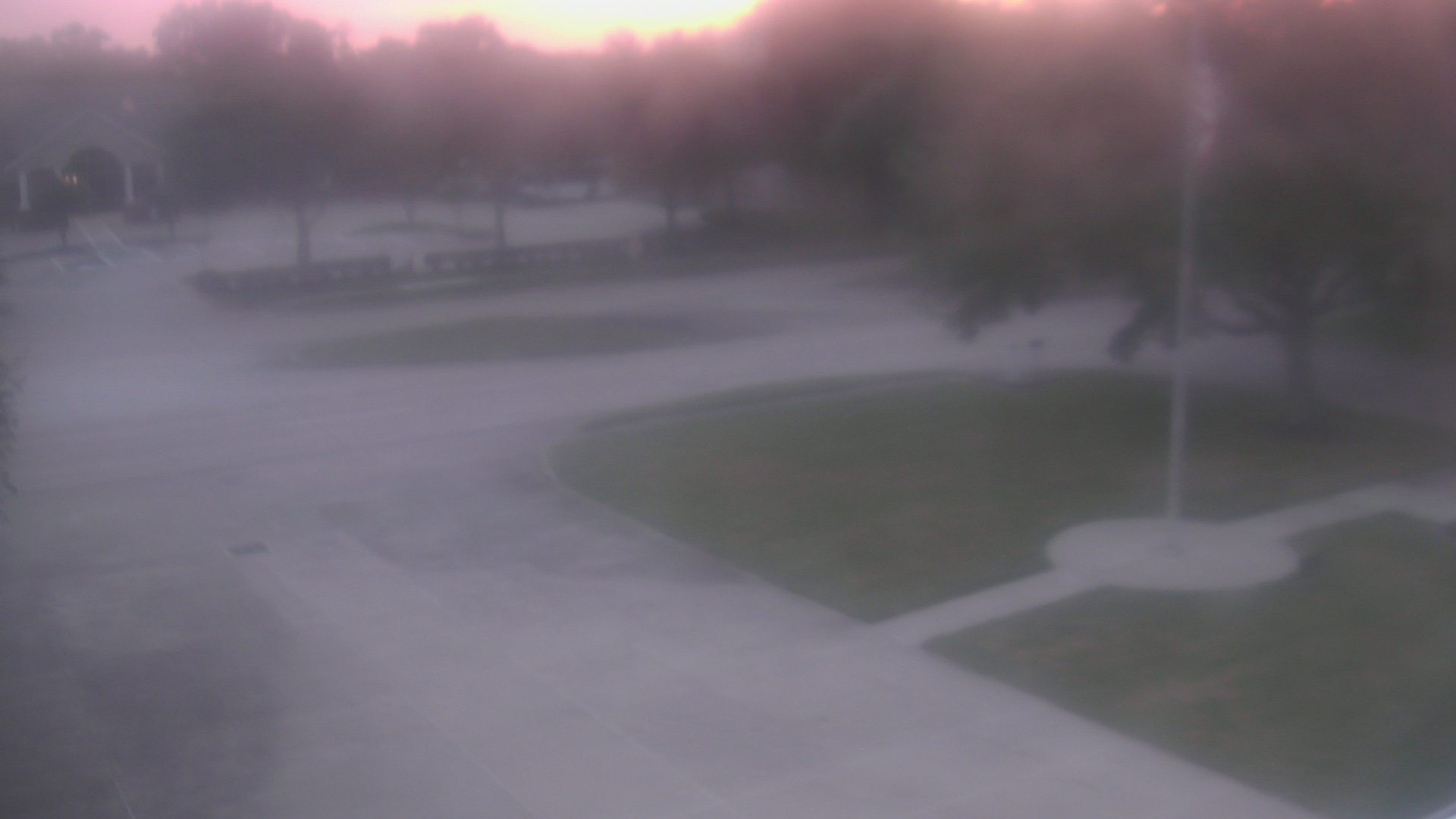 Thumbnail for current weather camera view from City of League City Fire Station 4 in League City, Texas