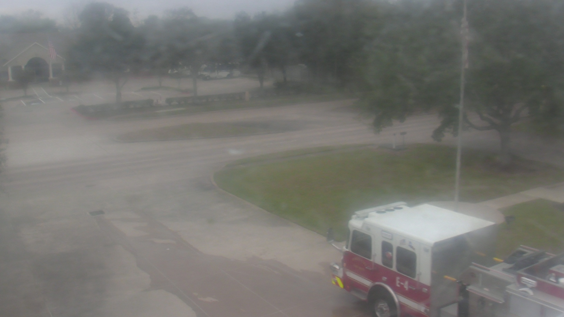 Thumbnail for current weather camera view from City of League City Fire Station 4 in League City, Texas