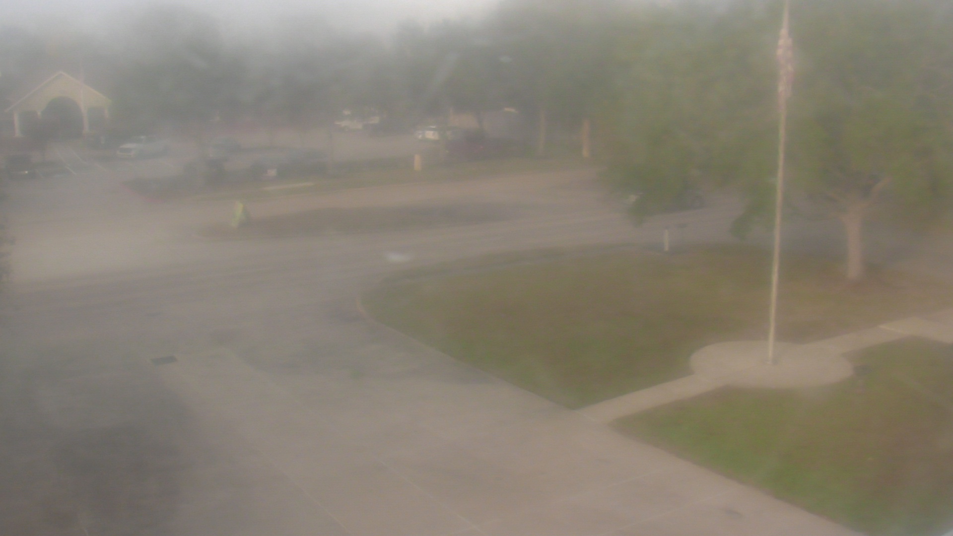 Thumbnail for current weather camera view from City of League City Fire Station 4 in League City, Texas