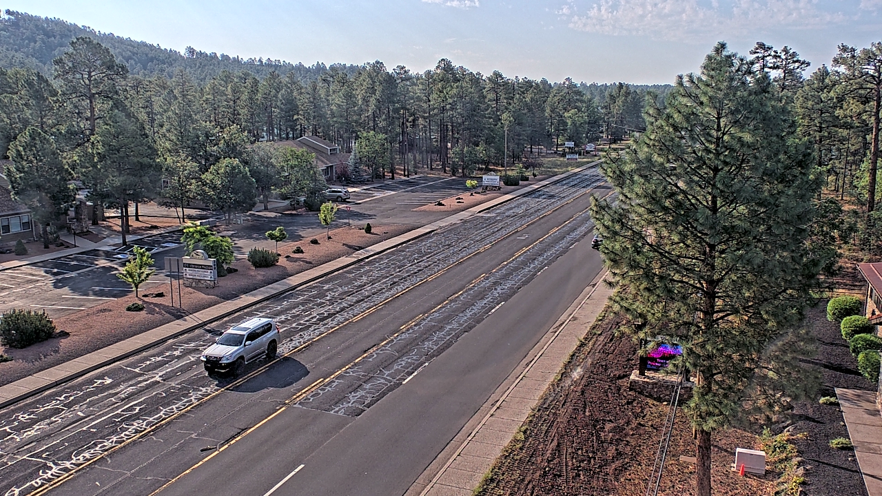 Thumbnail for current weather camera view from Town of Pinetop-Lakeside in Lakeside, Arizona