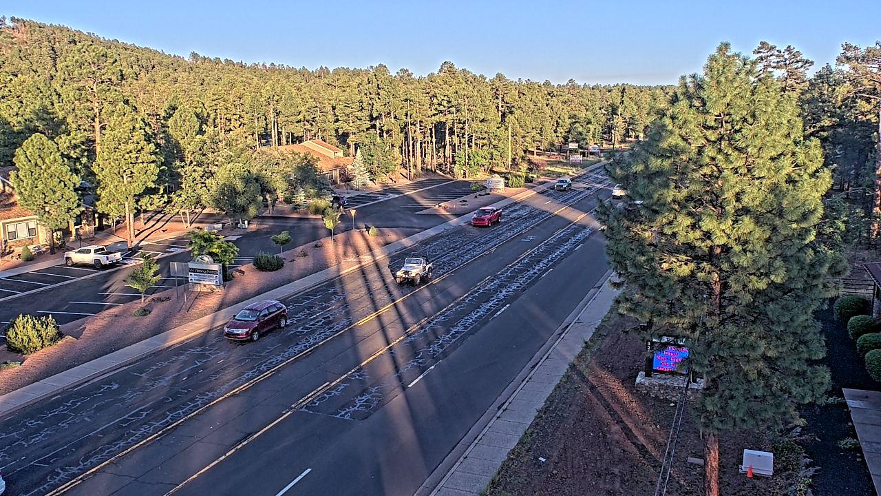 Thumbnail for current weather camera view from Town of Pinetop-Lakeside in Lakeside, Arizona