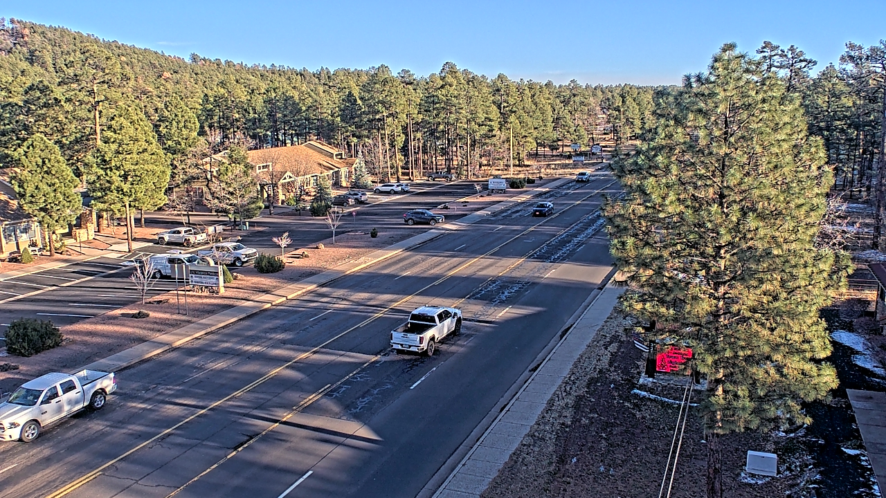 Thumbnail for current weather camera view from Town of Pinetop-Lakeside in Lakeside, Arizona