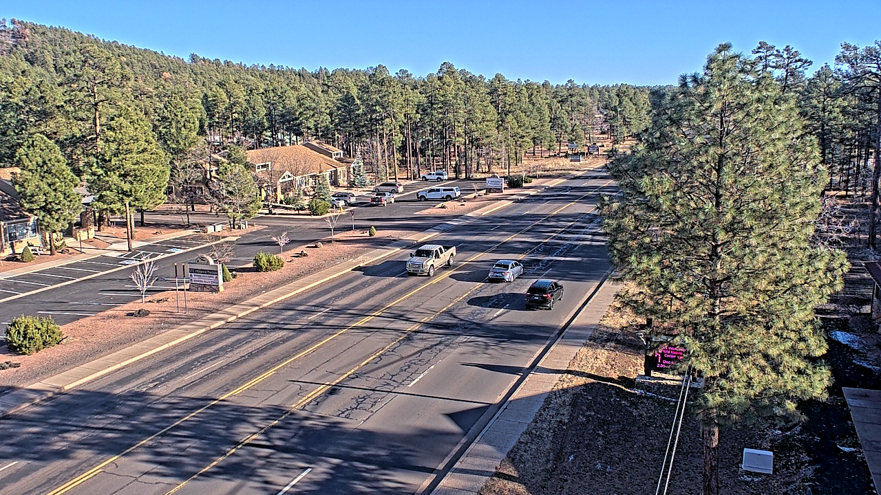 Thumbnail for current weather camera view from Town of Pinetop-Lakeside in Lakeside, Arizona