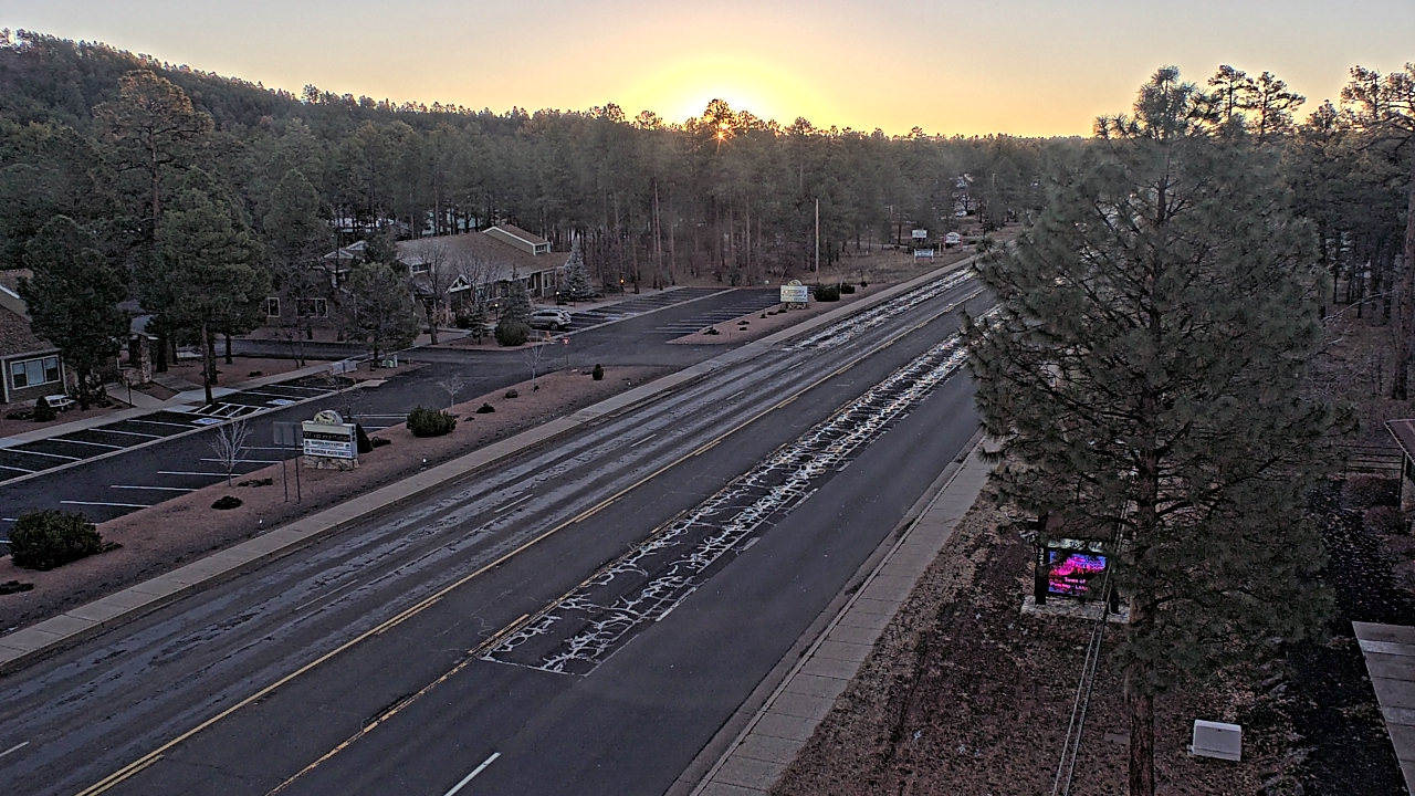 Thumbnail for current weather camera view from Town of Pinetop-Lakeside in Lakeside, Arizona
