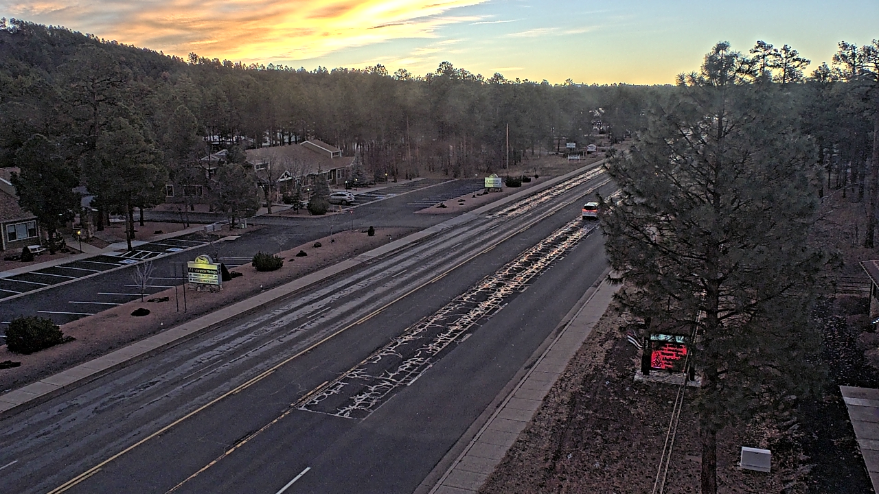 Thumbnail for current weather camera view from Town of Pinetop-Lakeside in Lakeside, Arizona